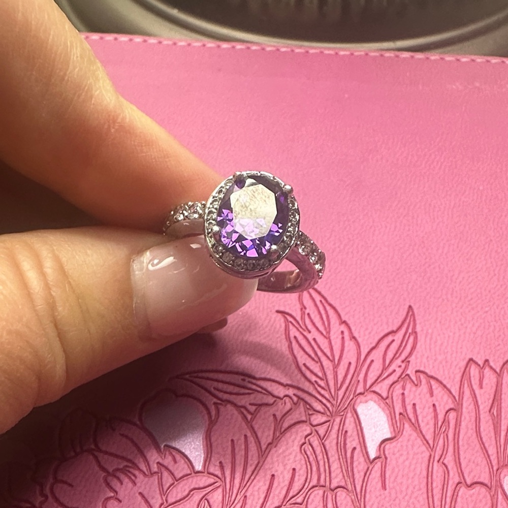 Elegant Purple Gemstone Silver Ring - Picture 2 of 5